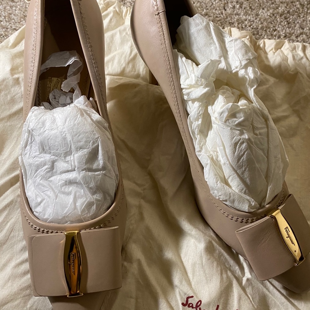 Shoes - Picture 2 of 7